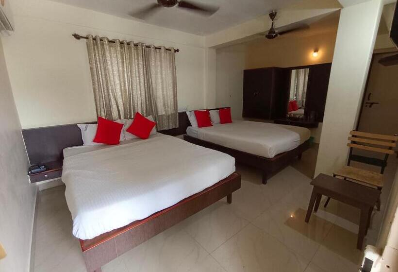 غرفة عائلية, Vishnu Residency