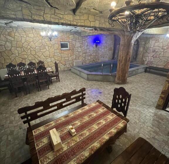 Апартаменты 1 Спальня Нижний Этаж, Z Narek