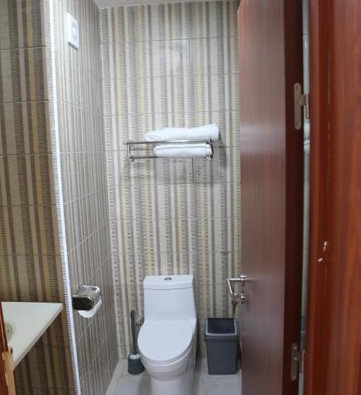 חדר דלוקס עם מרפסת נוף לים, Lagoon Beach Hotel,keta,ghana