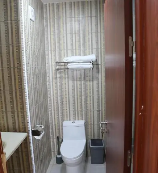 オーシャンビューデラックスルームバルコニー付き, Lagoon Beach Hotel,keta,ghana