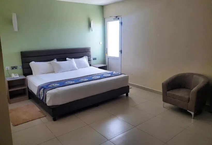 オーシャンビューデラックスルーム, Lagoon Beach Hotel,keta,ghana