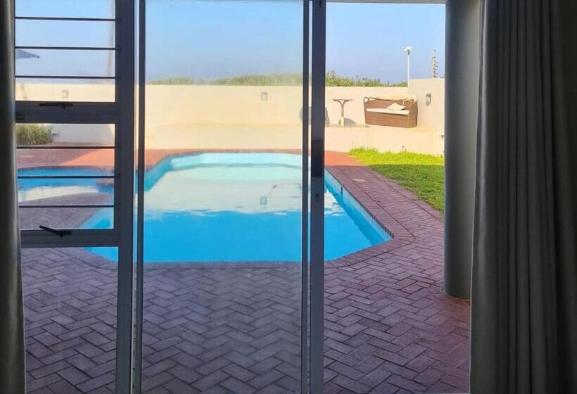 Трехместный Номер Классика, La Lucia Beach Villa