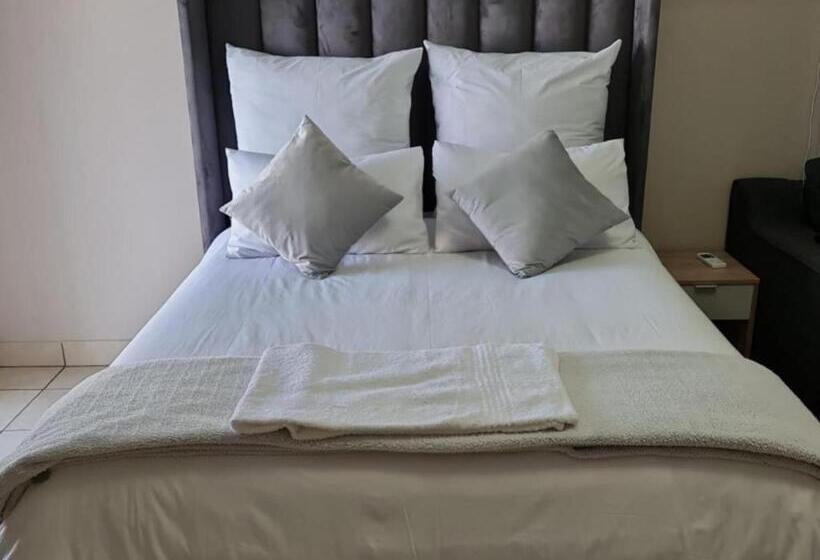 Трехместный Номер Классика, La Lucia Beach Villa