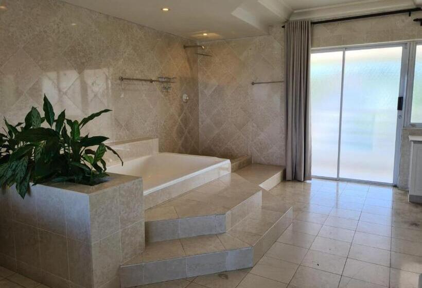 Апартаменты 1 Спальня, La Lucia Beach Villa