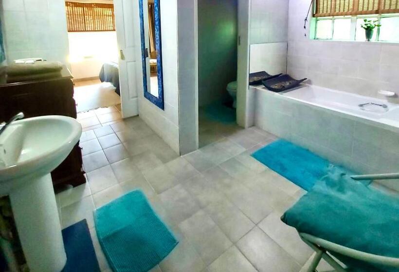 Номер Deluxe, Farm Vibes Guesthouse