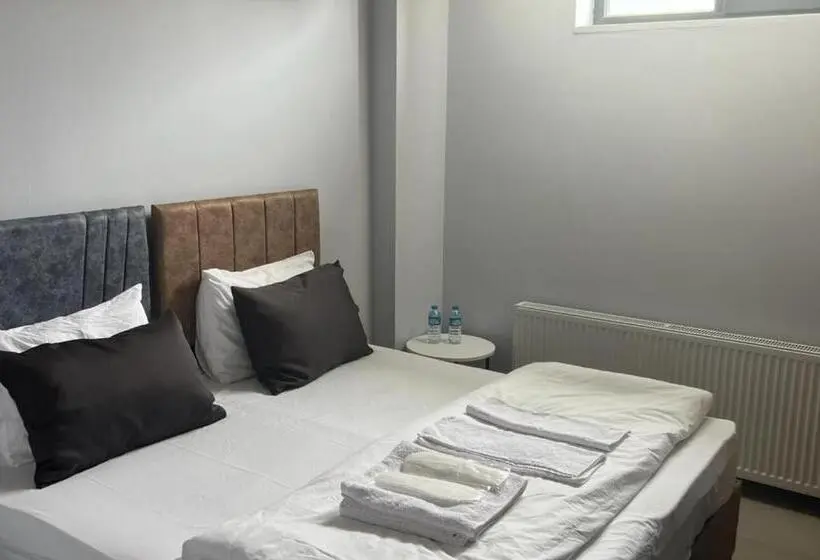 エコノミートリプルルーム, Dinamik Otel Sarıkamış