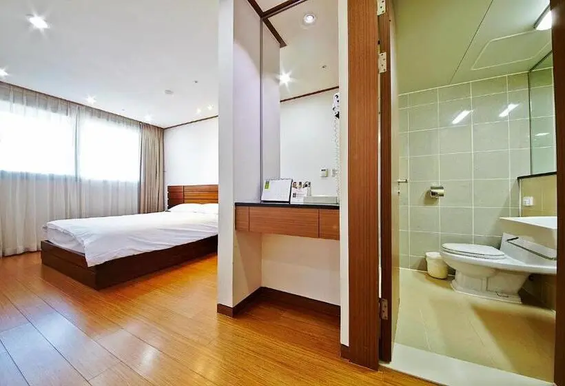 Habitación Deluxe, High1 Condominium