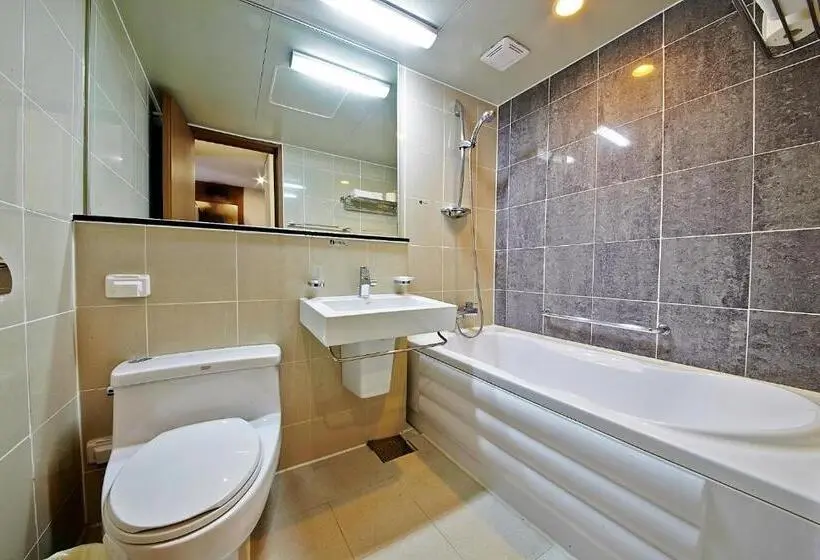 Suite, High1 Condominium