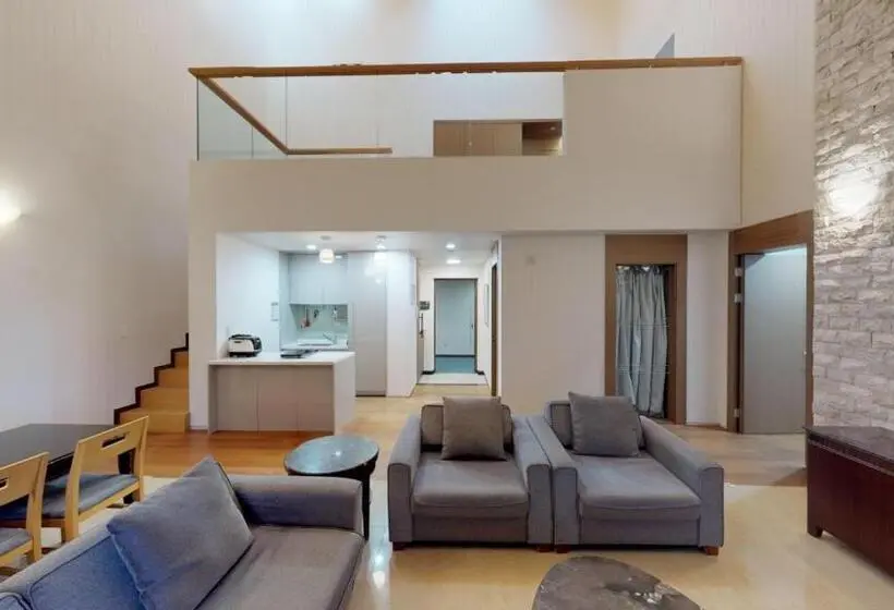 Suite Ejecutiva con Vistas, High1 Condominium