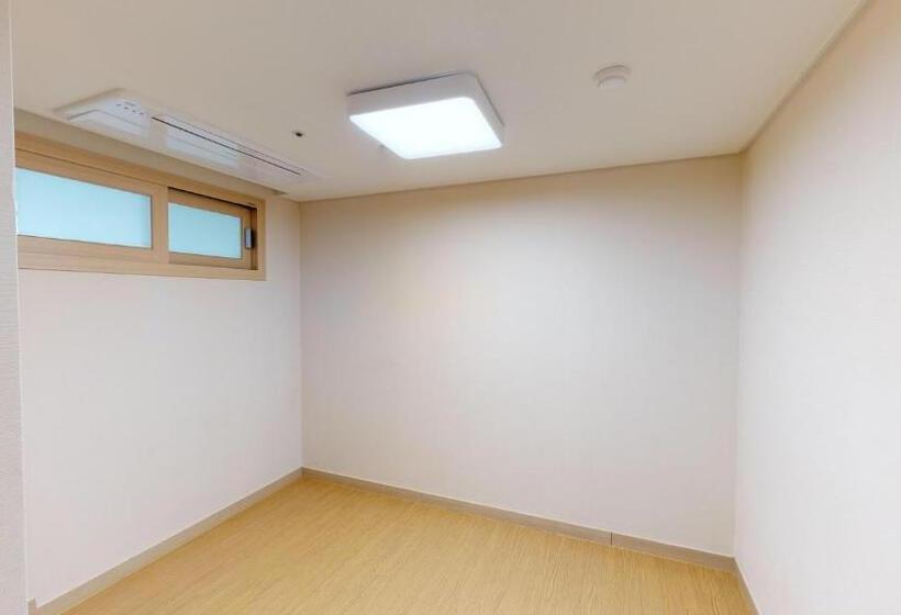 Quarto Superior, High1 Condominium