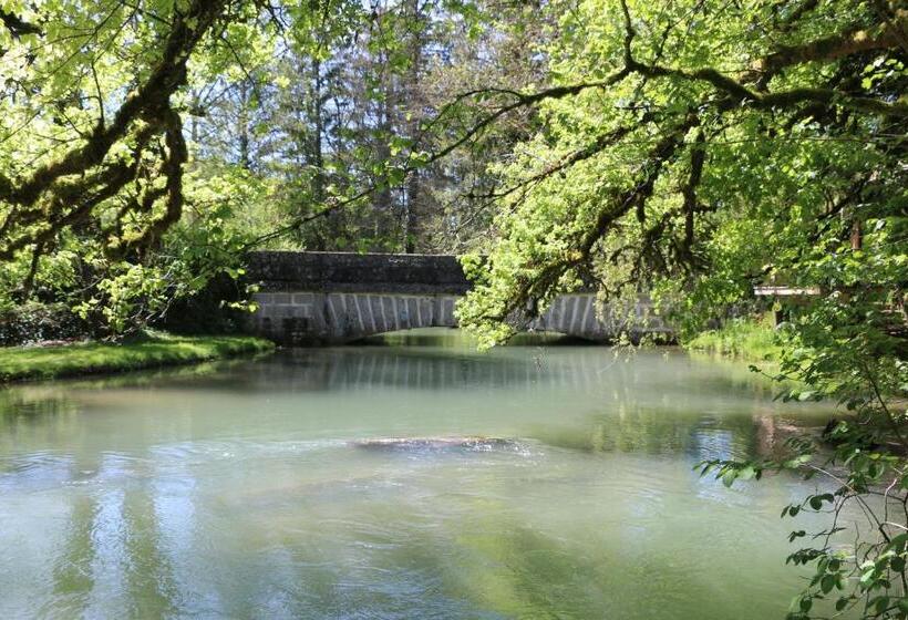 شاليه غرفة نوم واحدة, La Cabane Du Pont De L Ignon Spa Hébergement Atypique Tout Confort En Bourgogne