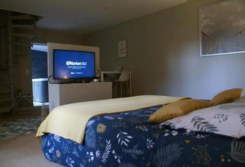 キングサイズベッドのデラックススイート, Magnifique Suite Avec Jacuzzi Privatif