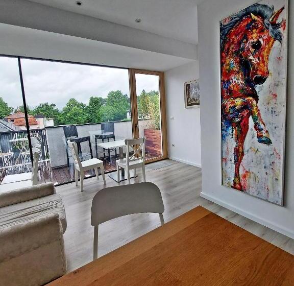 اتاق استاندارد با سرویس بهداشتی مشترک, Sunny Terraces Rose Valley, Ljubljana