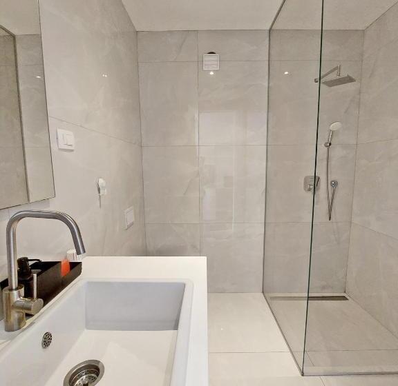 Standard Triple Room with Terrace, Sunny Terraces Rose Valley, Ljubljana