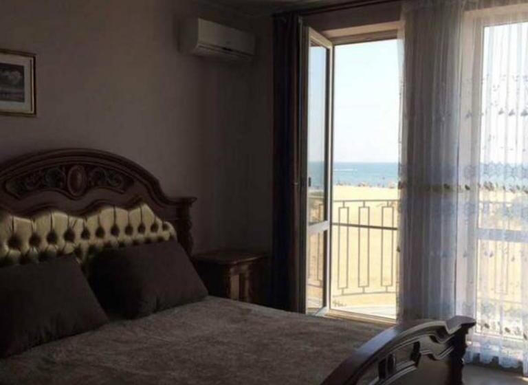 Triple Room Sea View, Golden Beach