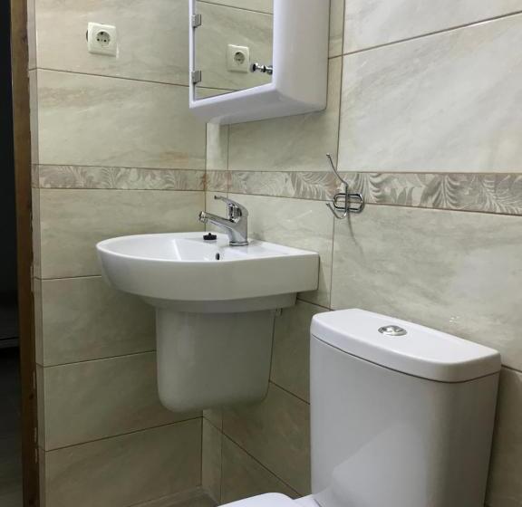 اتاق لوکس با بالکن و چشمانداز دریا, Golden Beach