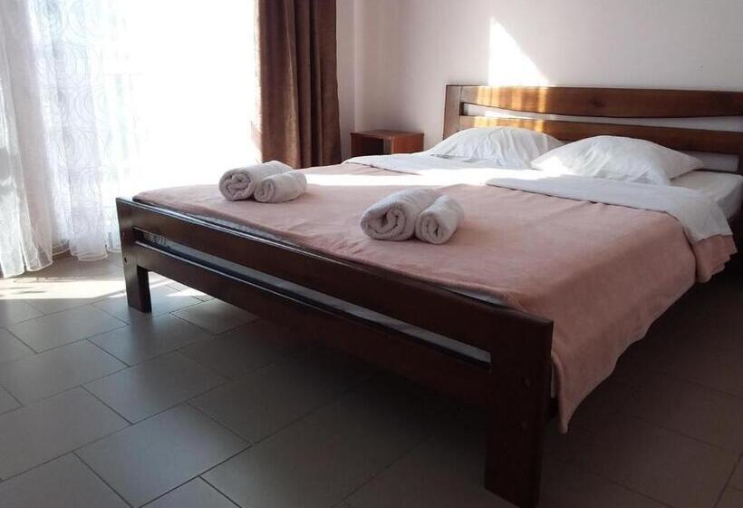 اتاق لوکس با بالکن, Golden Beach