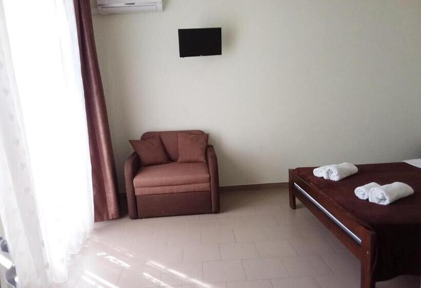 اتاق لوکس با بالکن, Golden Beach