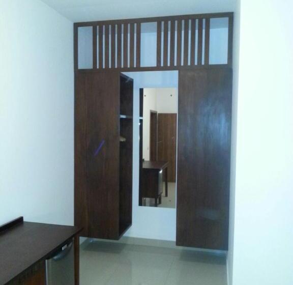 חדר בסיסי, Samsara