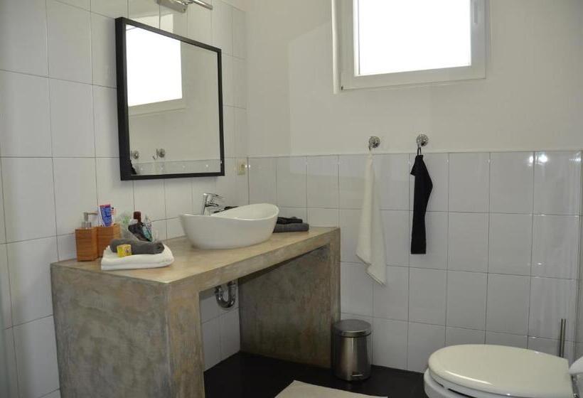 חדר בסיסי, Samsara