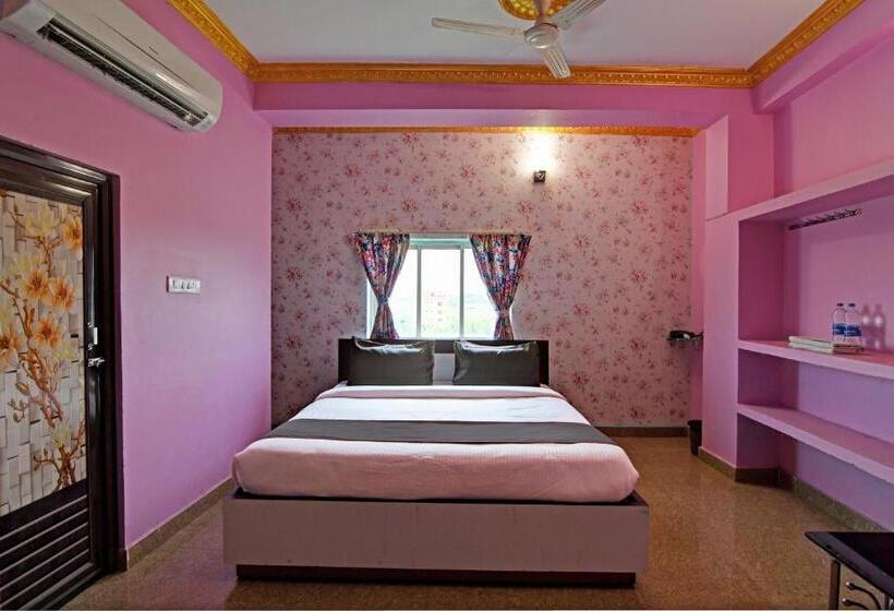 スタンダードルーム, O Sri Govinda