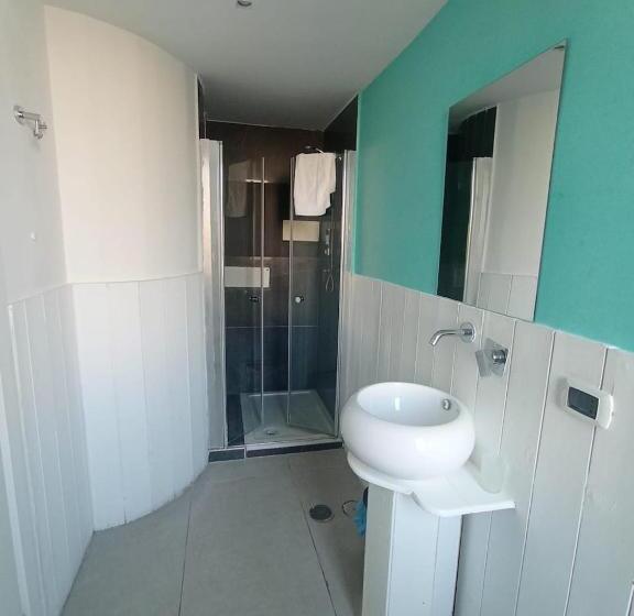 اتاق اکونومی, Black Vulcano Suites&studios