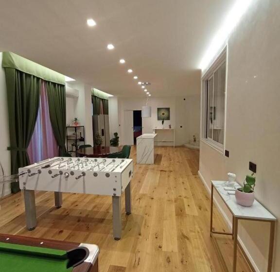 سوییت اجرایی, Black Vulcano Suites&studios