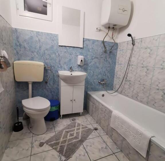 Дом 1 Спальня, Summer Garden Baile Herculane