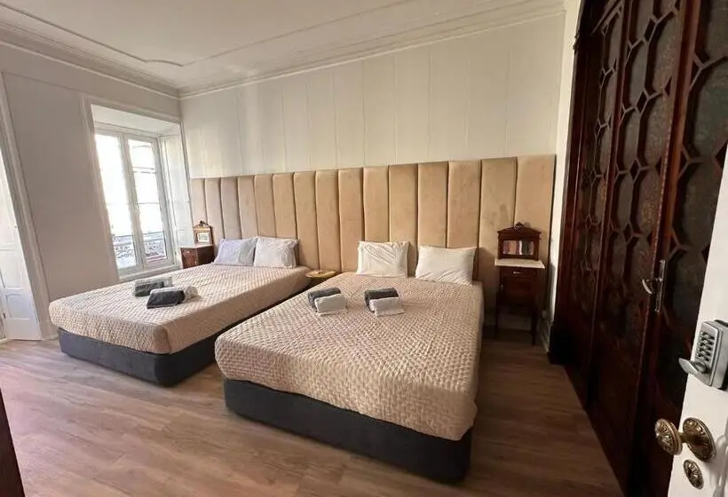 اتاق استاندارد, Azor International Hostel