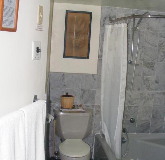 Номер Deluxe, The Tartan Fox At The Meadmere