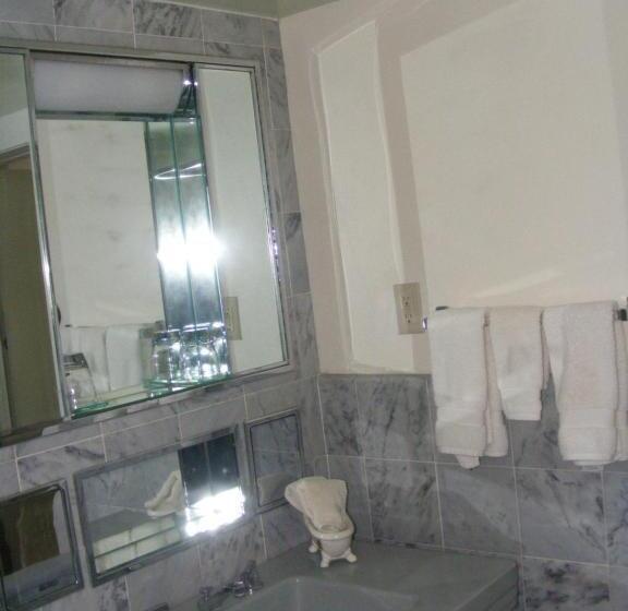 Номер Deluxe, The Tartan Fox At The Meadmere