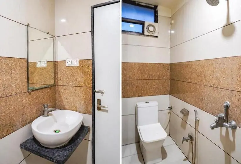 اتاق اجرایی سه نفره, Fabhotel Ashirwad Regency