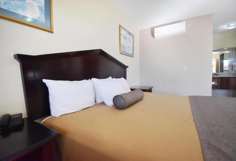 キングサイズベッドのスタンダードルーム, Del Mar Inn Rosarito