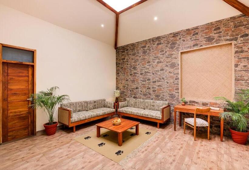 Вилла Deluxe 1 Спальня, Lemon Tree Wildlife Resort, Kanha