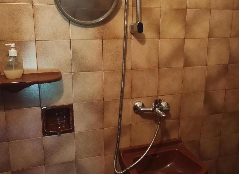 バルコニー付きスタンダードルーム, Chapov Guest Rooms