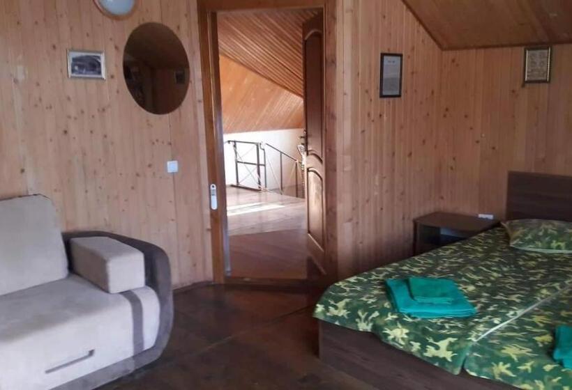 غرفة قياسية, Grün Hof Militray Sadyba