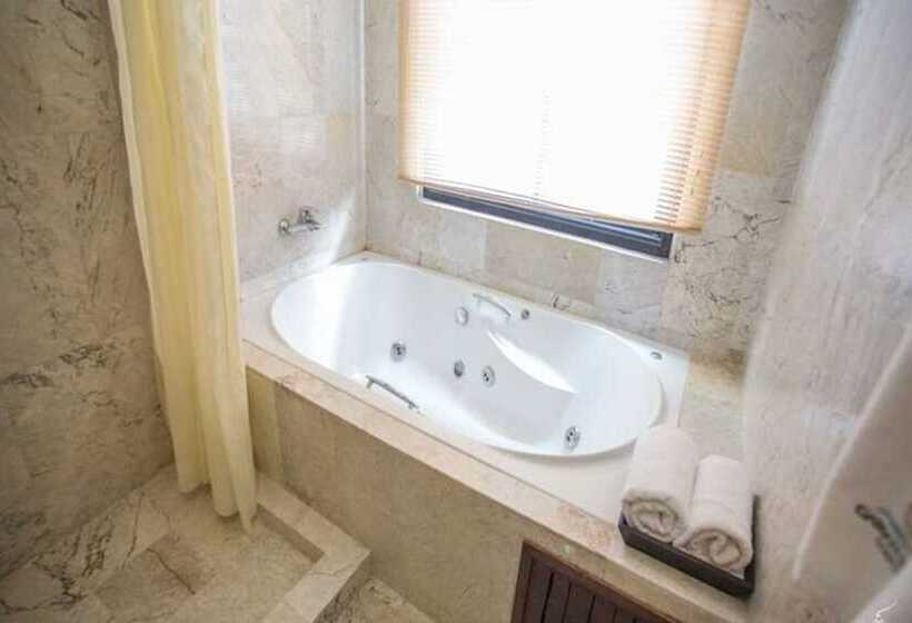 Люкс, Gassan Legacy Golf Club