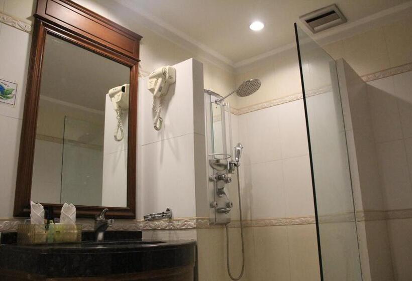 غرفة ديلوكس سرير كينج, Savannah Resort