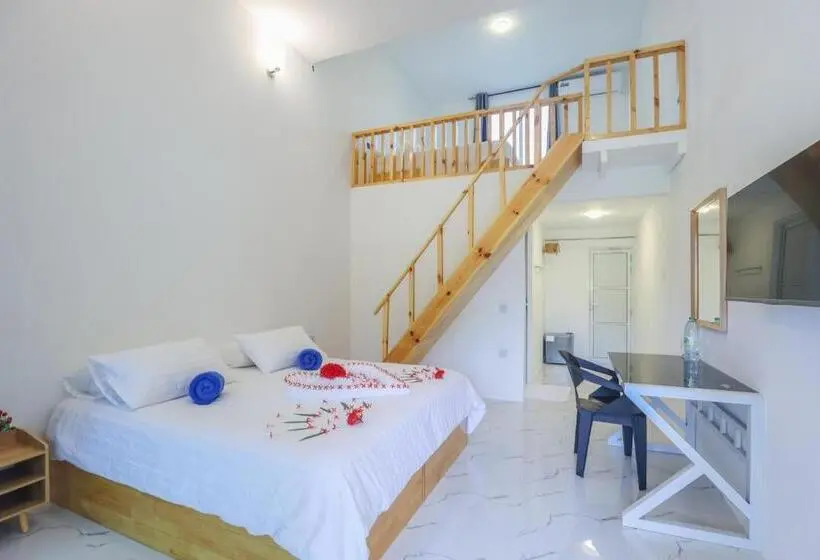 اتاق خانوادگی, Thoddoo Island Holiday Inn