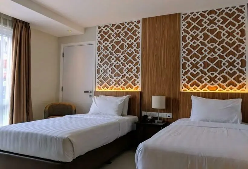 プールの見えるスーペリアルーム, Astara Hotel Balikpapan