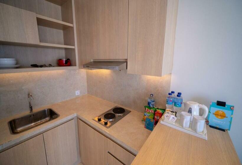 جناح جونيور, Astara Hotel Balikpapan