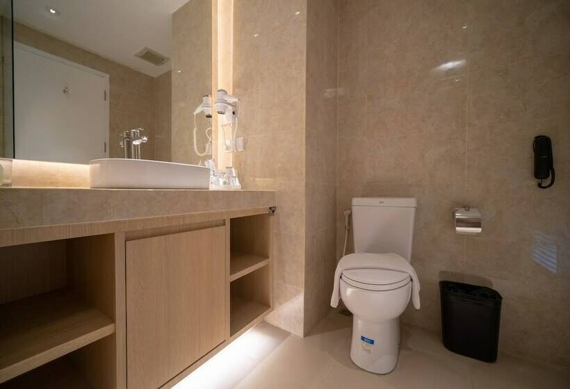 غرفة عائلية, Astara Hotel Balikpapan