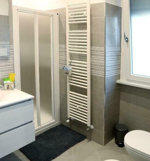 اتاق خانوادگی, B&b Sanrock