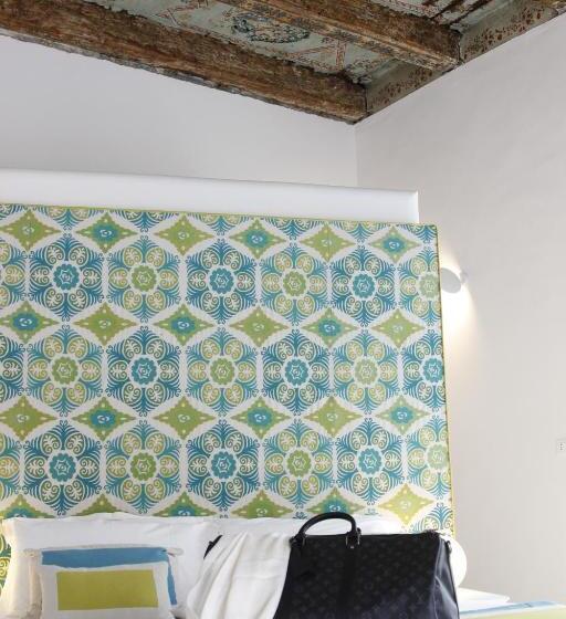 جناح ديلوكس, I Soffitti Dimora Esclusiva