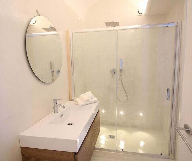 جناح جونيور مطل على المدينة, I Soffitti Dimora Esclusiva