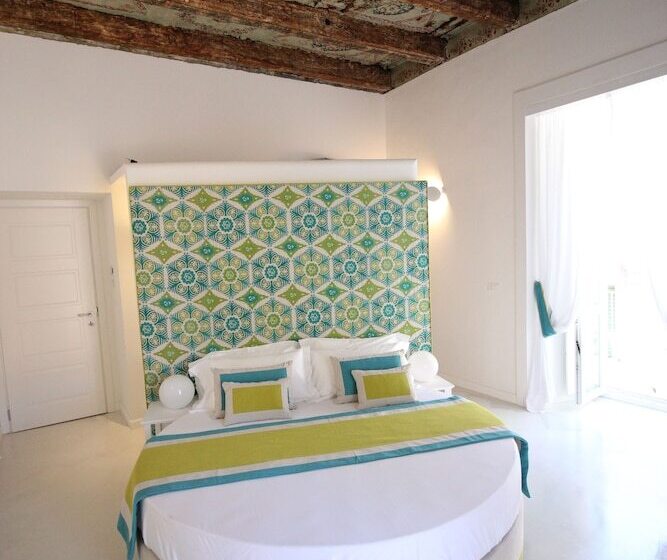 جناح ديلوكس, I Soffitti Dimora Esclusiva