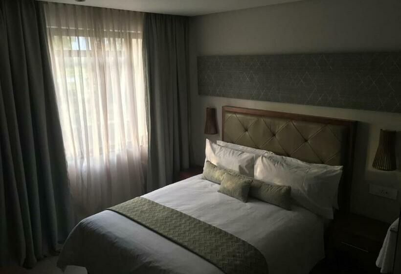 اتاق استاندارد, Cresta Maun