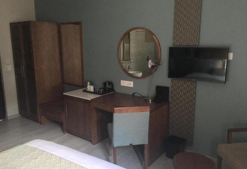 اتاق استاندارد, Cresta Maun