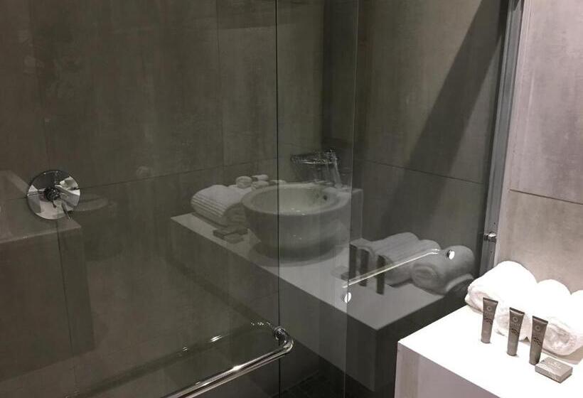 سوییت, Cresta Maun