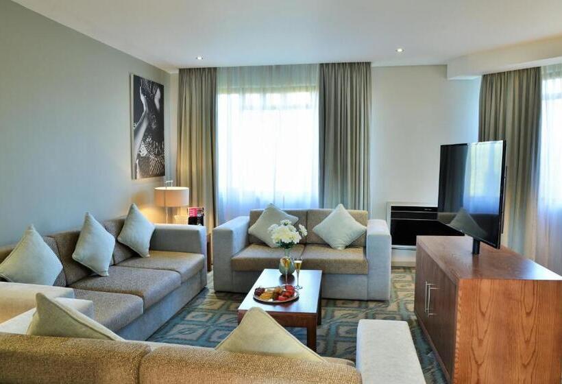 سوئیت پرزیدنت, Cresta Maun